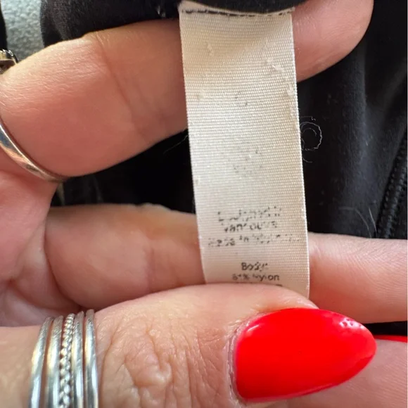 lululemon athletica Women's Black Tank Top - Picture 4 of 5